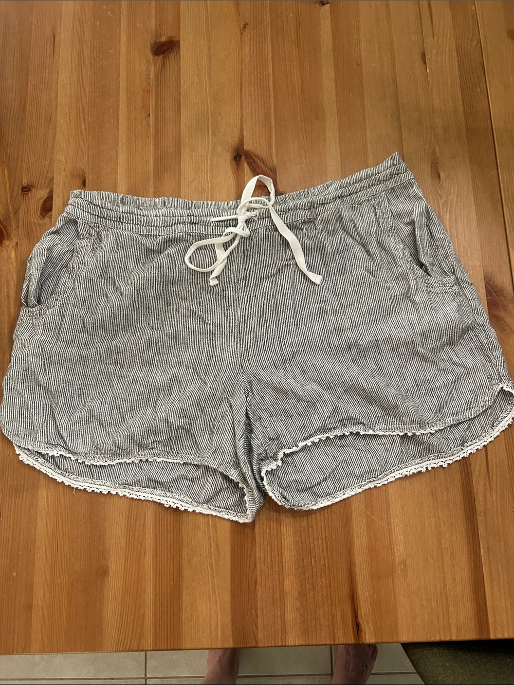 Caslon Light Gray Striped Athletic Lounge Shorts with Drawstring